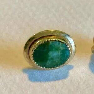 1 VINTAGE JADE POST Sarah Coventry Earring